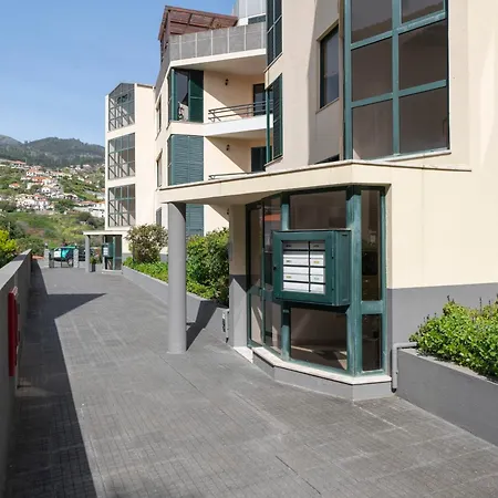 Palmasol By An Island * Calheta (Madeira)